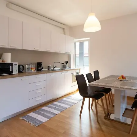 Comfort Apartment *